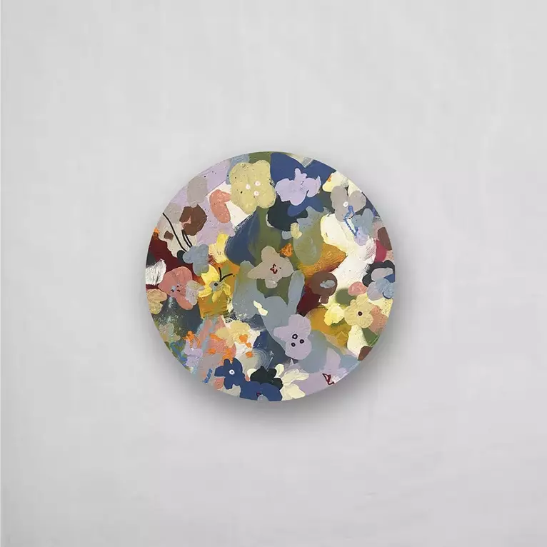 Bundling a ball of petals. Acrylic + water based aerosol. Clear Matt Coat on wood board.