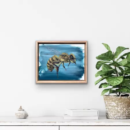 Photo realistic bee on distressed grey background